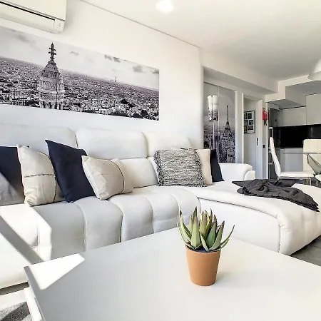 Ocean Breeze By Lovelystay *