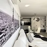 아파트 Ocean Breeze By Lovelystay *