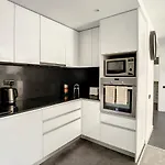 아파트 Ocean Breeze By Lovelystay *