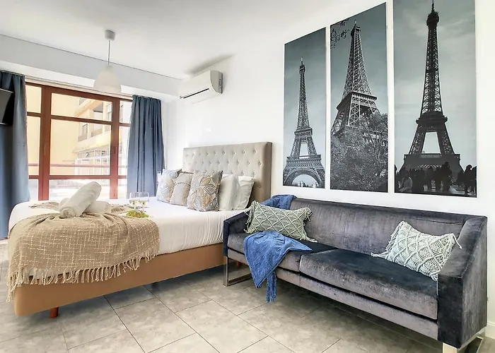 Ocean Breeze By Lovelystay דירה